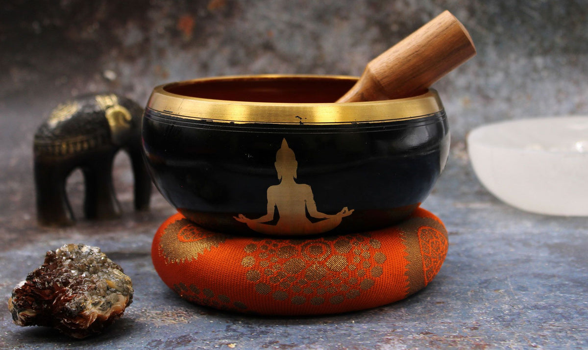Set de cuenco tibetano grande negro con Buda con mazo y cojín, foto 2