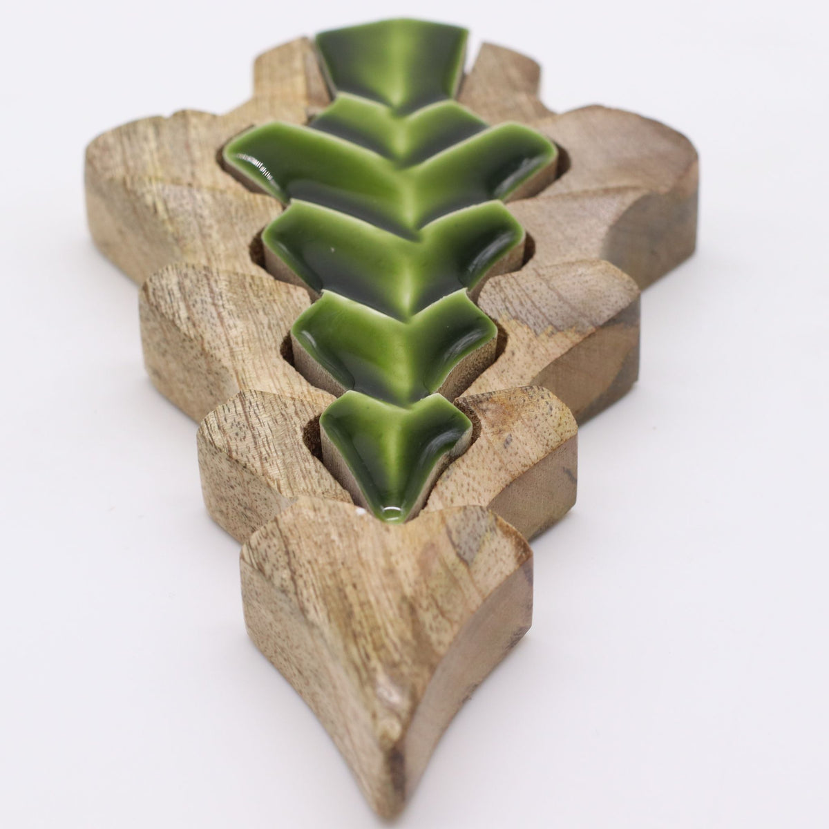 Decoración de madera - Árbol dentro de un árbol 15 x 10 cm