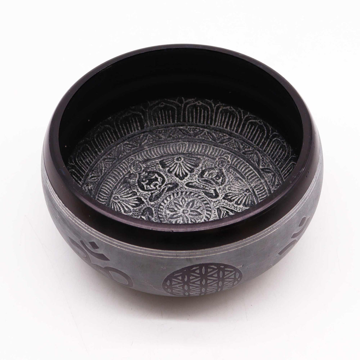 Cuenco tibetano gris con Om y flor de la vida grabados, foto 2