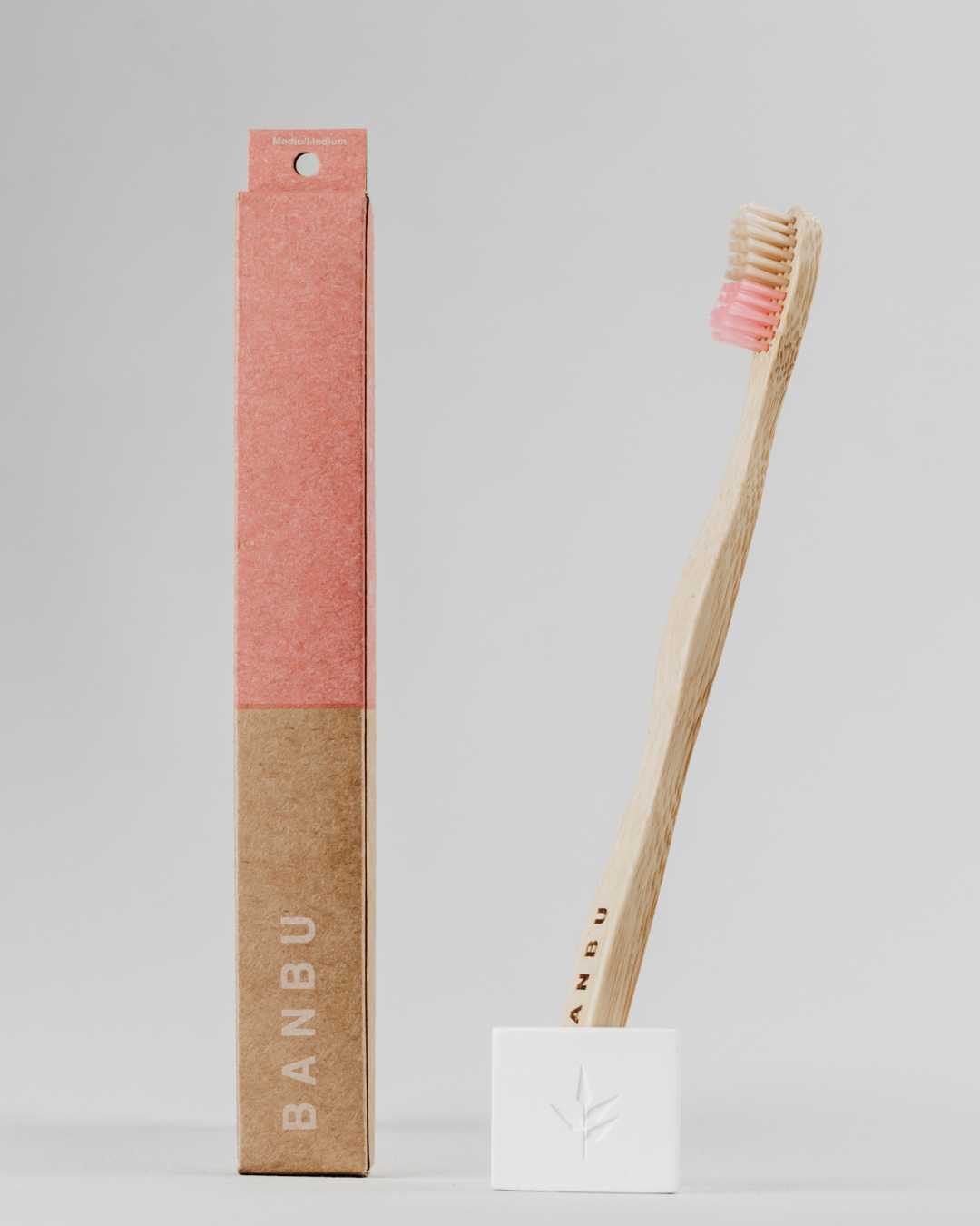 Cepillo de Dientes de Madera Cerdas Medias - Montber Professional Brand