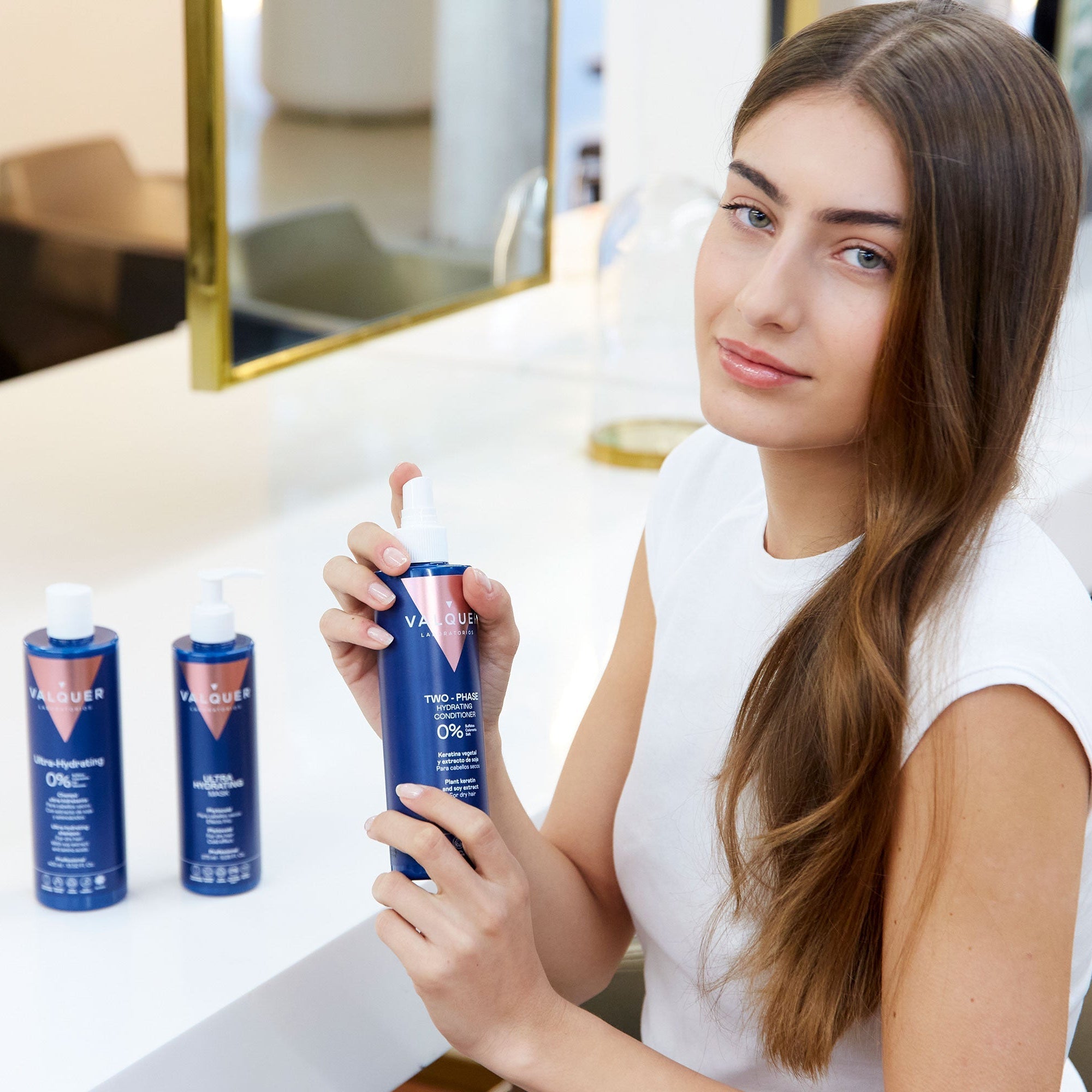 Acondicionador bifásico ultrahidratante para cabellos secos - 300 ml - Montber Professional Brand