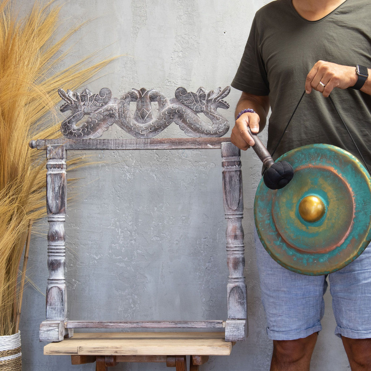 Gong de meditación de 35 cm verde envejecido con soporte de madera tallada, foto 4
