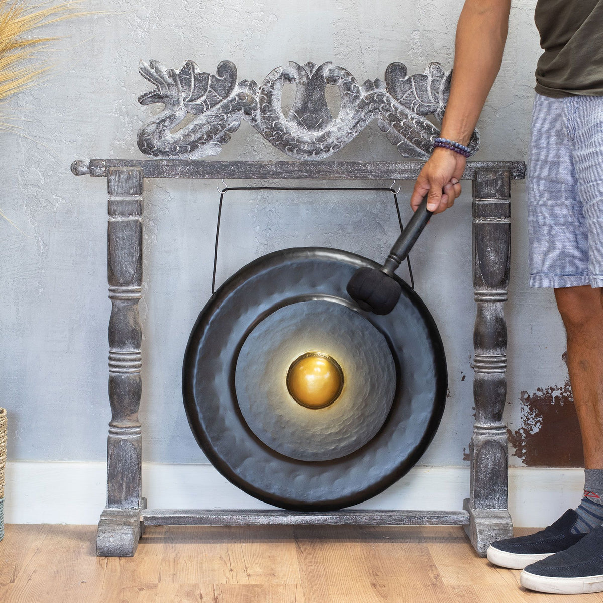 Gong de meditación de 50 cm negro con soporte de madera tallada, foto 3