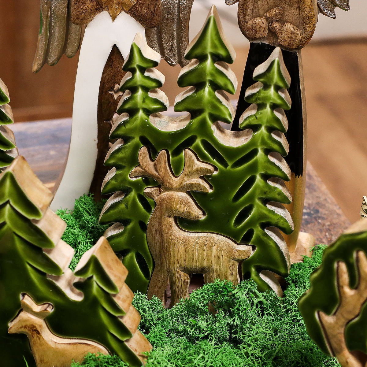 Decoración de madera 3D - Ciervo en el bosque 25 x 15 cm