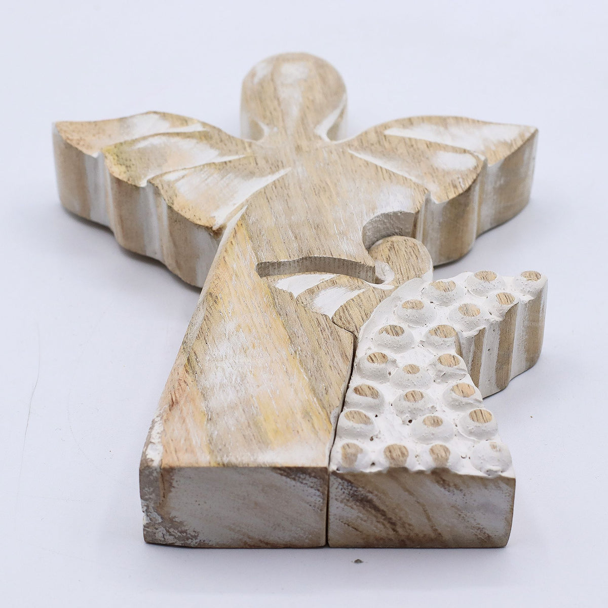 Figura de dos ángeles de madera de mango 15 cm