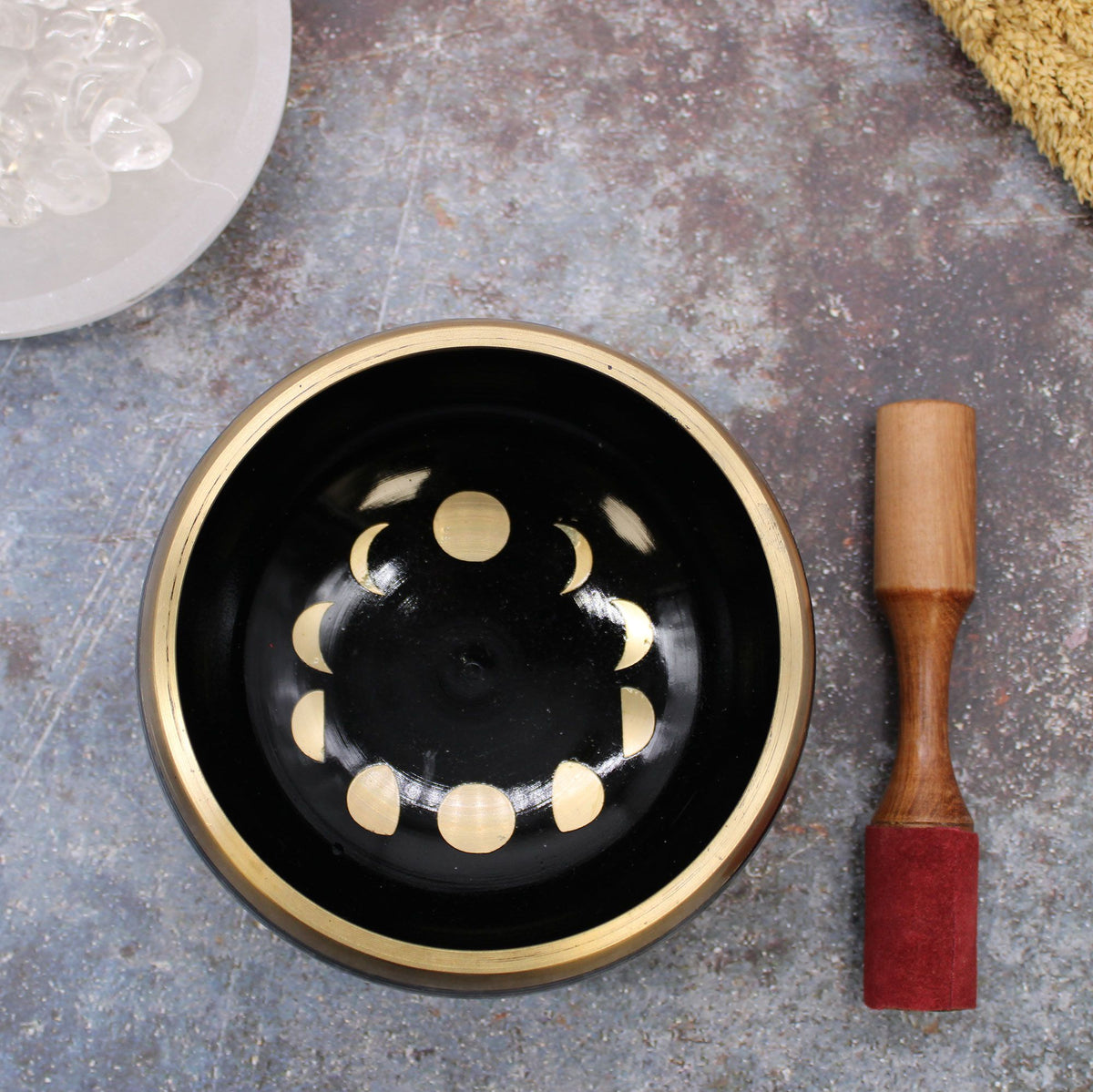 Set de cuenco tibetano grande negro con fases lunares con mazo y cojín, foto 4