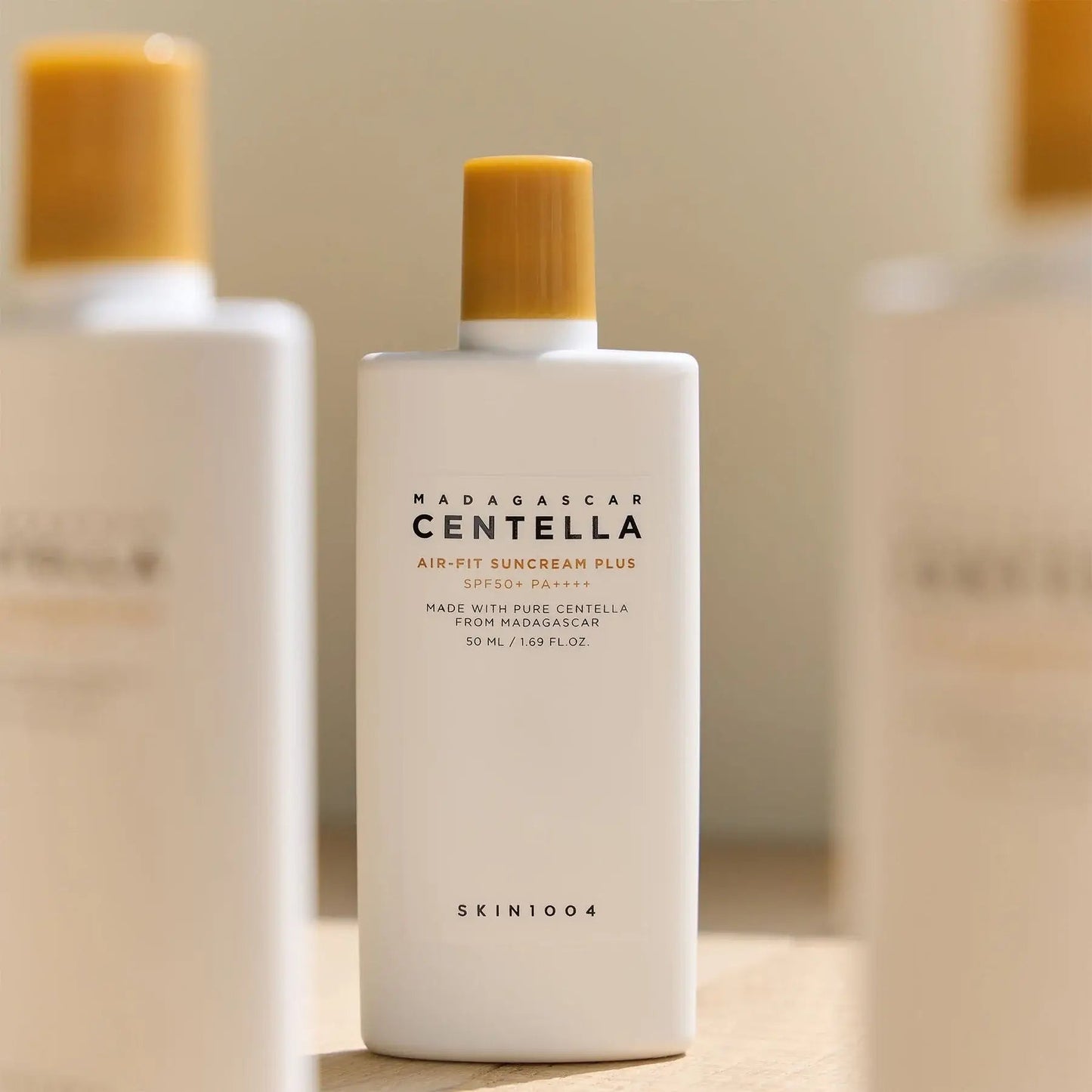 CENTELLA - Crema solar Air - Fit Plus con centella de Madagascar, 50 ml, SKIN1004 - Montber Professional Brand