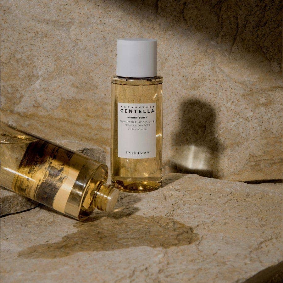 CENTELLA - Tónico tonificante SKIN1004 Madagascar Centella 210 ml - Montber Professional Brand