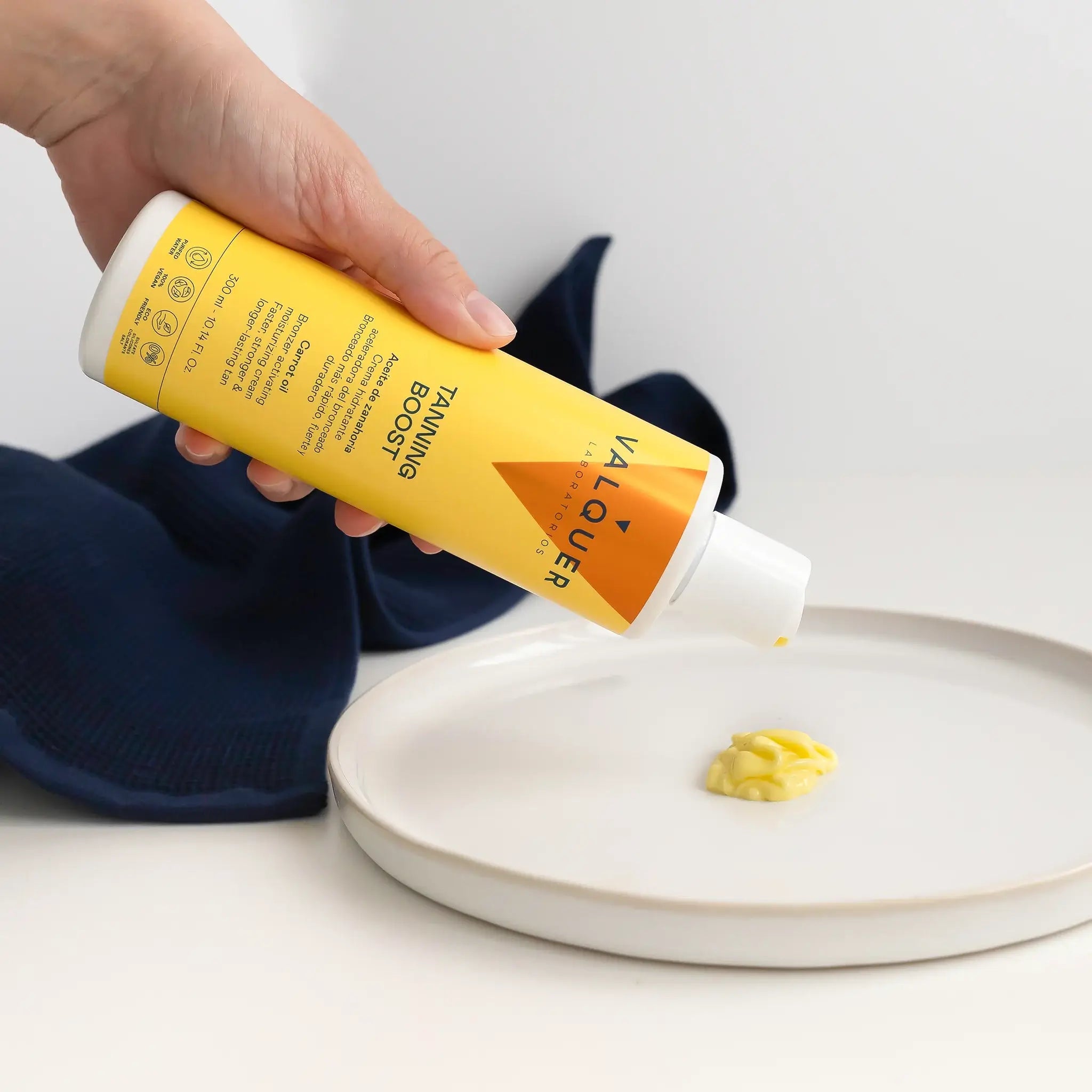 Crema Hidratante Aceleradora del Bronceado - 300 ml - Montber Professional Brand