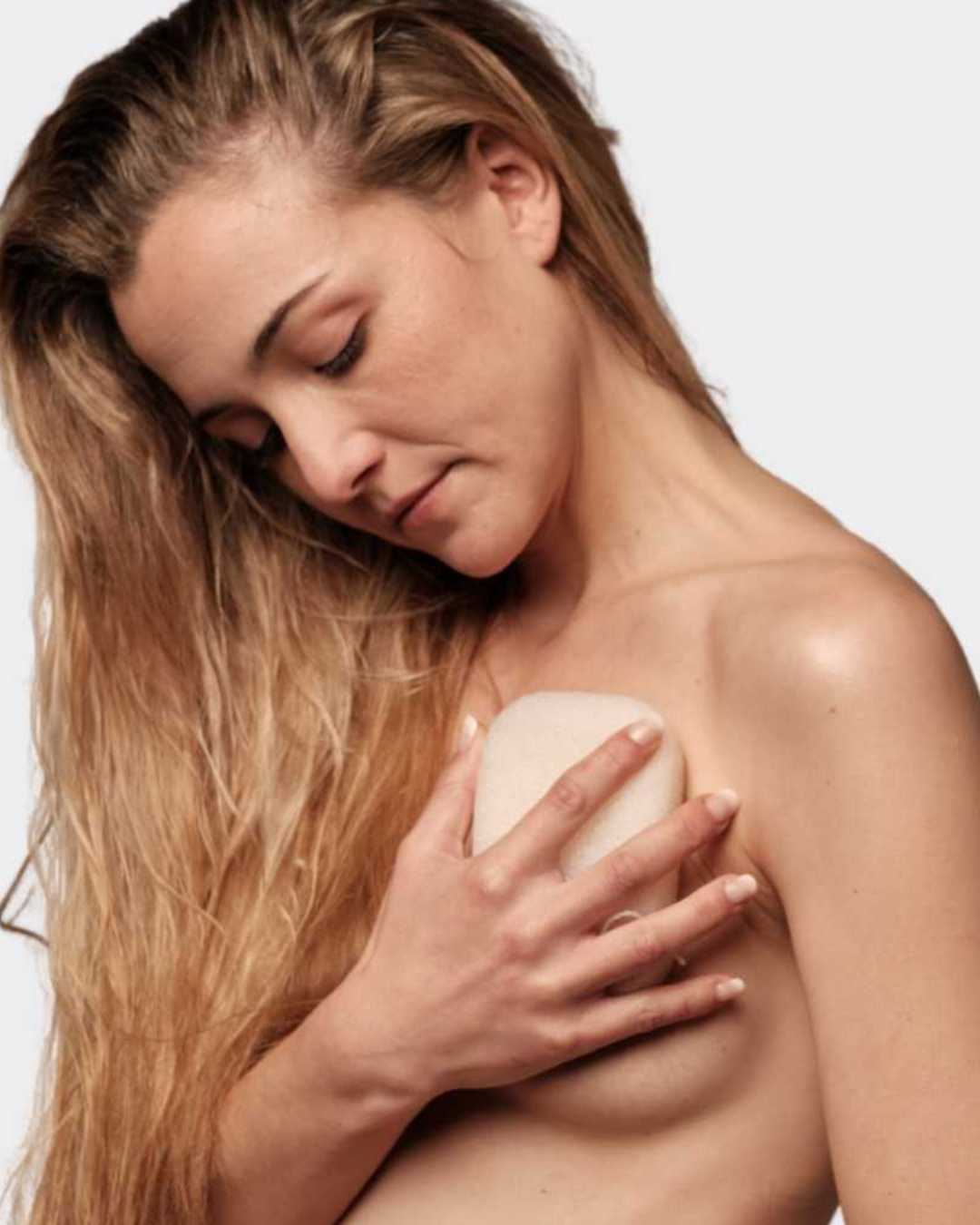 Esponja Konjac Corporal Purificante Natural - Montber Professional Brand