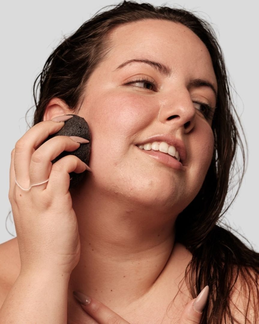 Esponja Konjac Facial Piel Grasa con Carbón - Montber Professional Brand