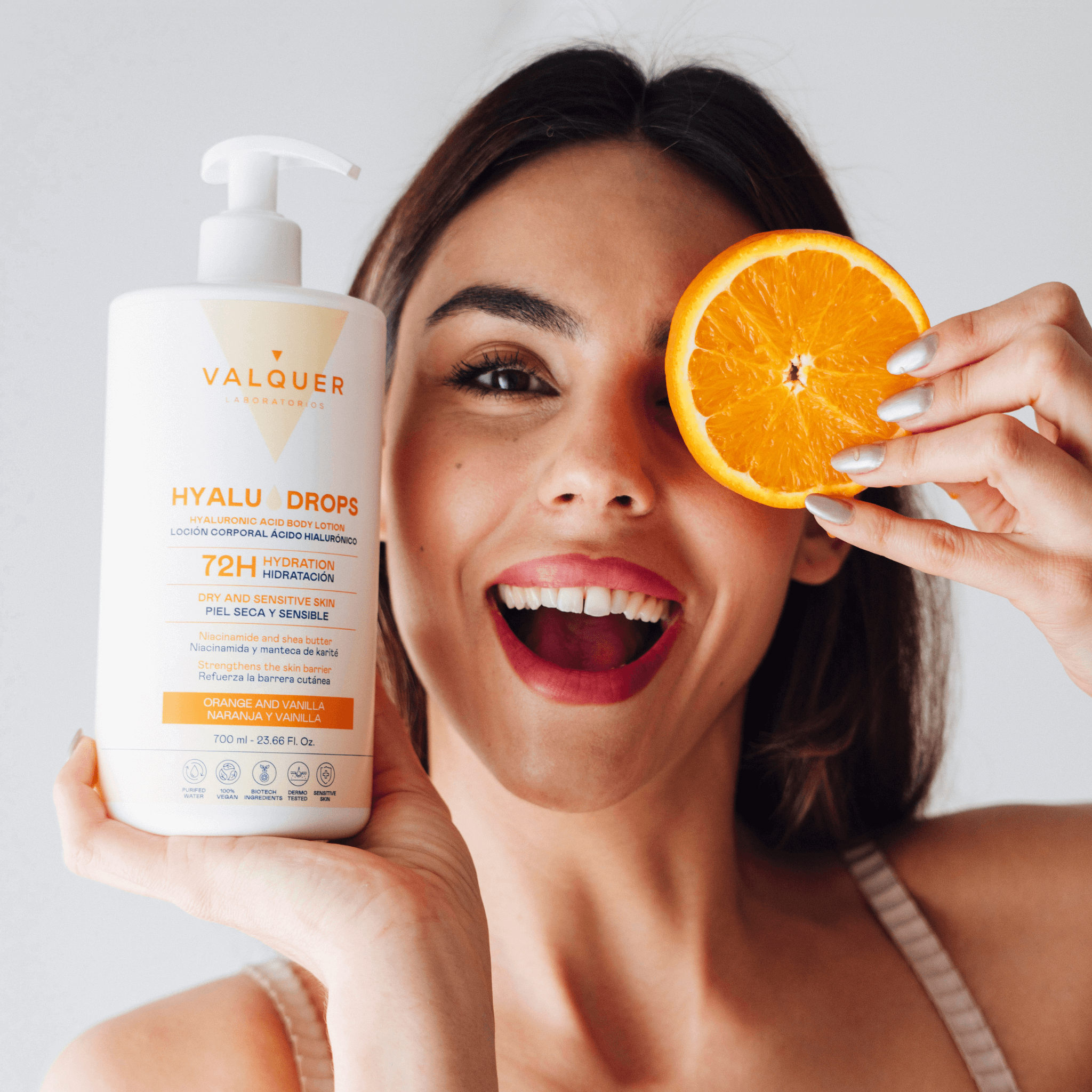 Hyaludrops Loción Corporal Naranja y Vainilla – Hidratación 72H - 700 ml - Montber Professional Brand