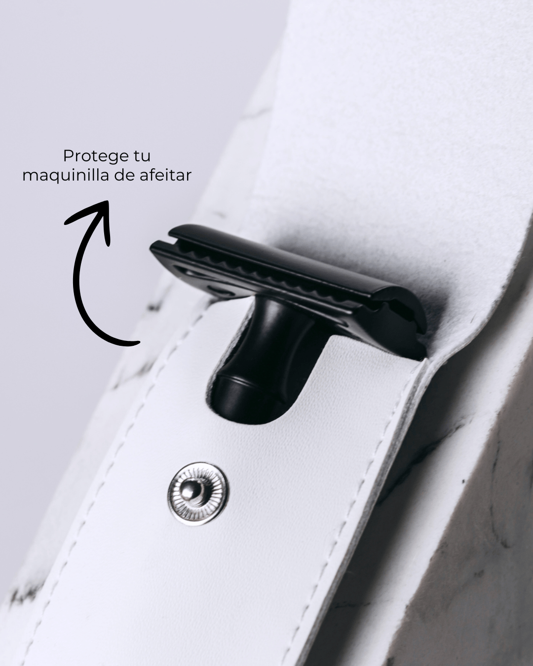 LIQUIDACIÓN Funda Maquinilla de Afeitar Blanca - Montber Professional Brand