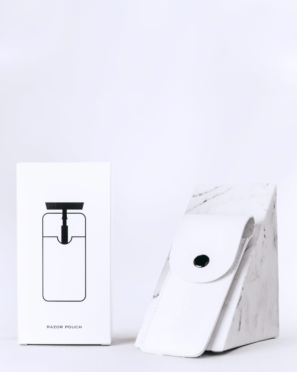 LIQUIDACIÓN Funda Maquinilla de Afeitar Blanca - Montber Professional Brand