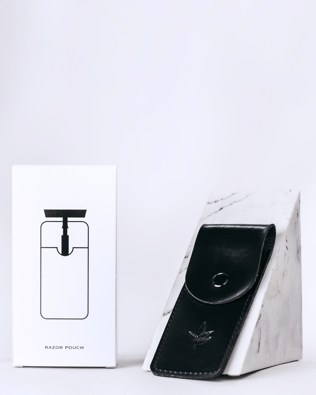 LIQUIDACIÓN Funda Maquinilla de Afeitar Negra - Montber Professional Brand