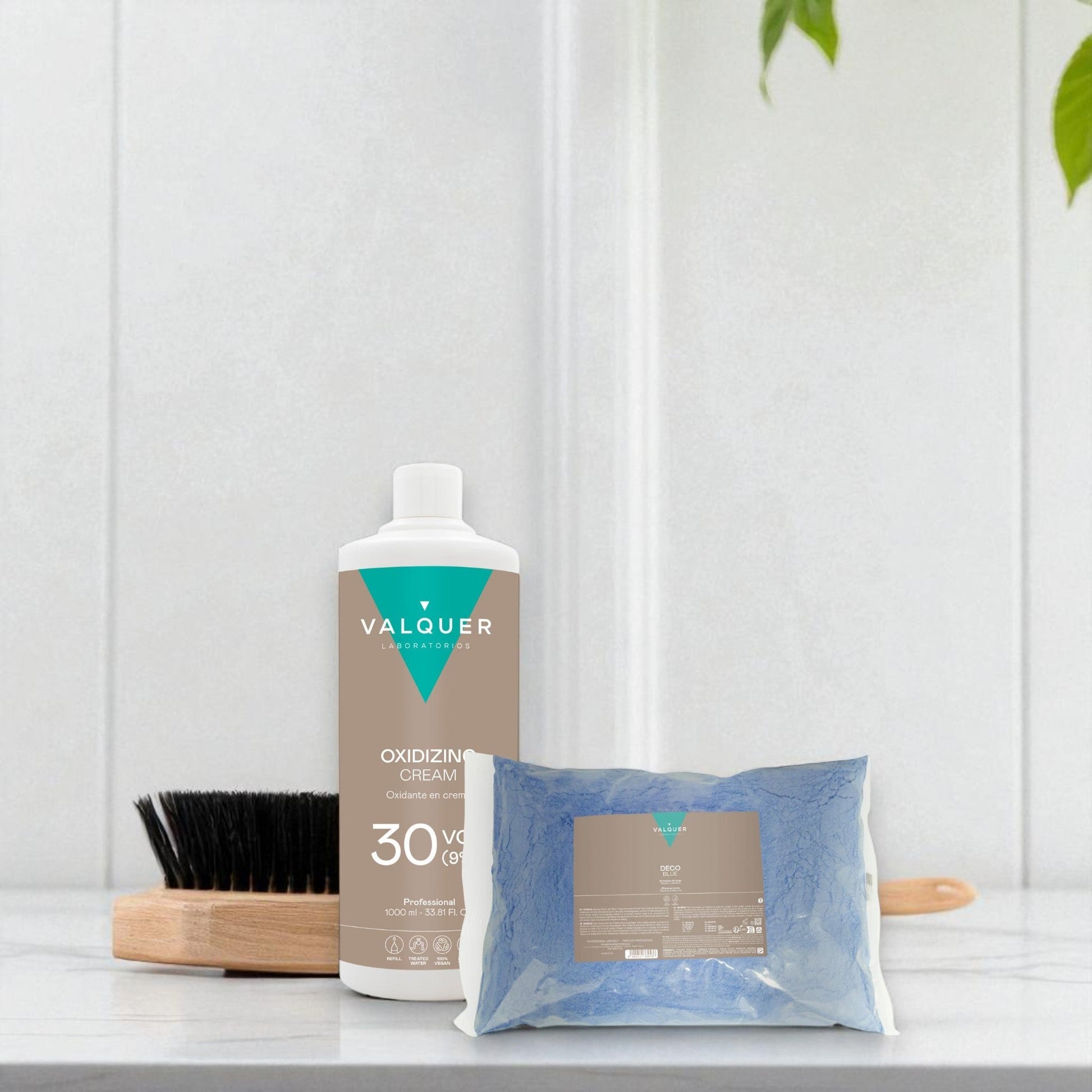 Pack decoloración capilar Polvo deco + Oxigenada 30 vol - Montber Professional Brand