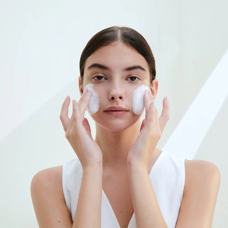 SKIN1004 Centella – Gel Limpiador Iluminador para el Rostro 125 ml - Montber Professional Brand