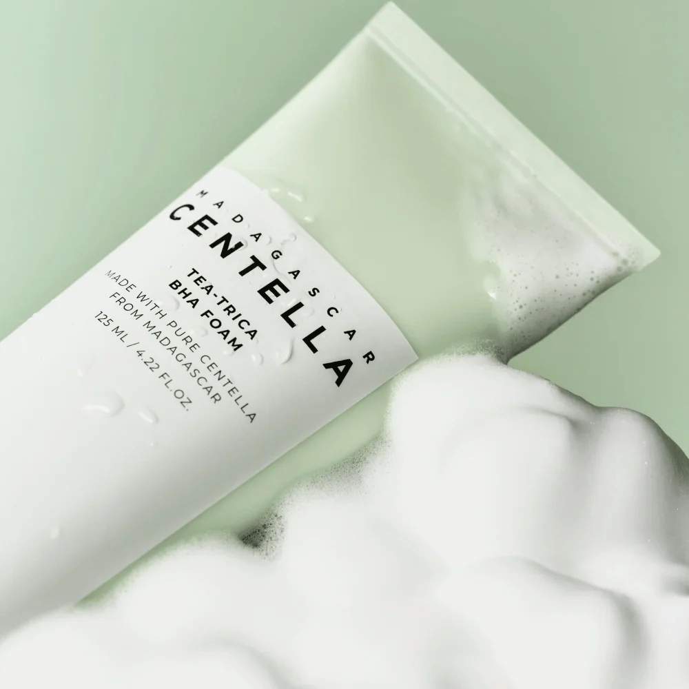 SKIN1004 Centella Tea - Trica BHA Foam | Espuma Facial Purificante con BHA – Cosmética Coreana K - Beauty (125ml) - Montber Professional Brand