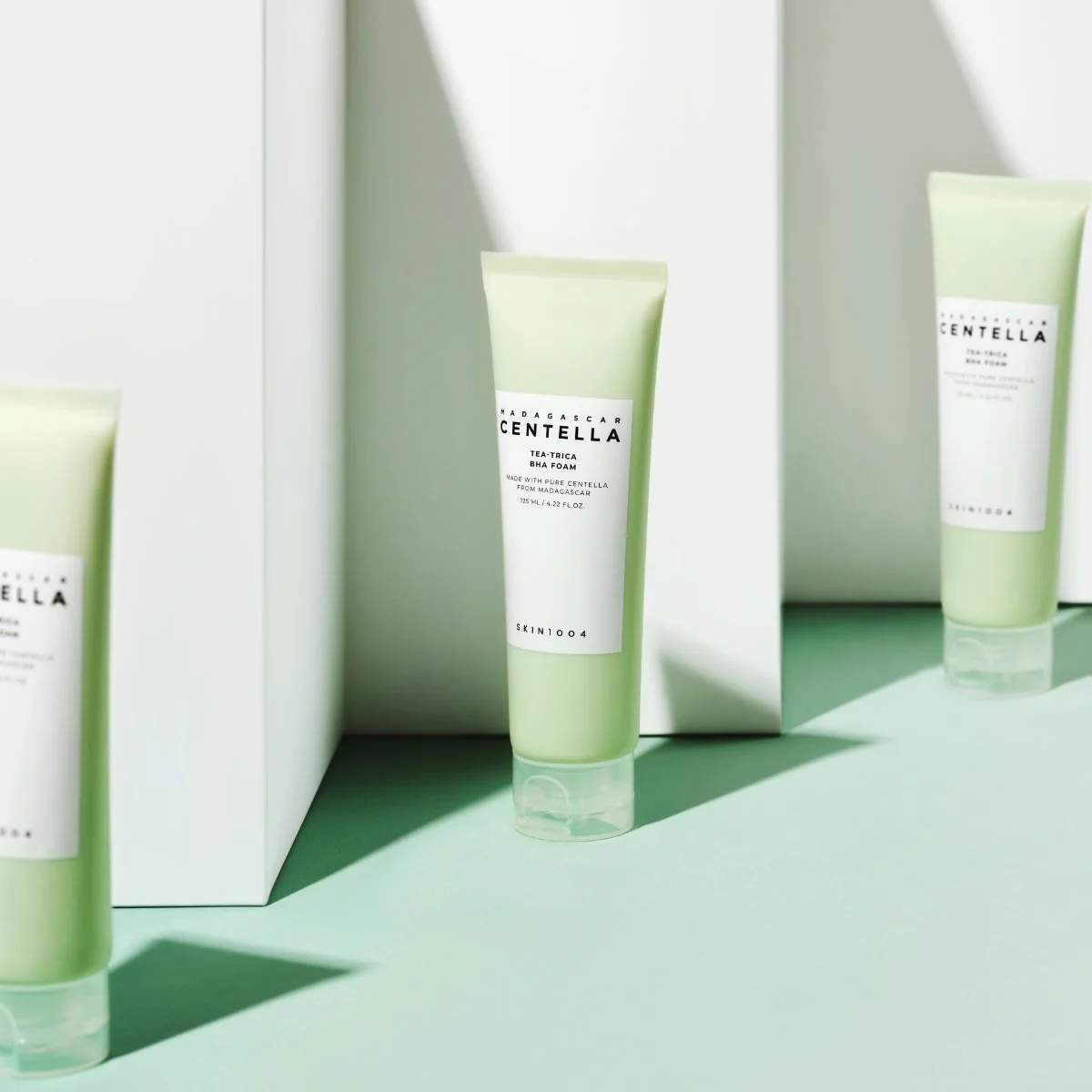 SKIN1004 Centella Tea - Trica BHA Foam | Espuma Facial Purificante con BHA – Cosmética Coreana K - Beauty (125ml) - Montber Professional Brand