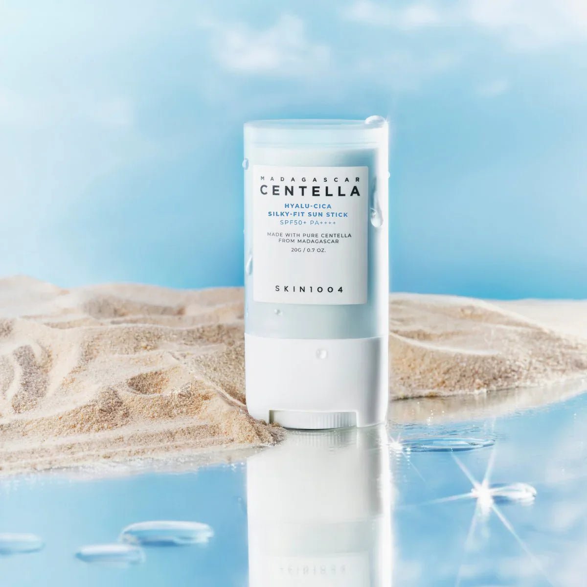 SKIN1004 Madagascar Centella Hyalu - Cica Silky - Fit Sun Stick SPF50+ PA++++ – Protector Solar en Barra con Centella Asiática y Ácido Hialurónico (20g) - Montber Professional Brand