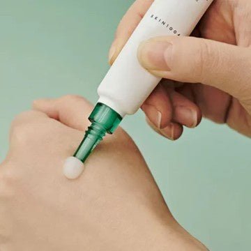 SKIN1004 Madagascar Centella Tea - Trica Spot Cream | Crema Calmante Anti - Imperfecciones (20 ml) - Montber Professional Brand