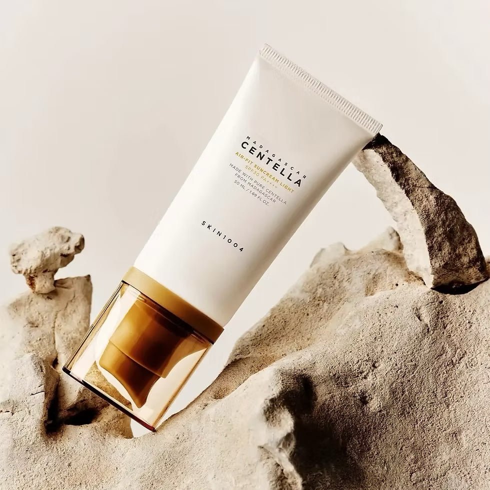 Skin1004 - Protector Solar con Centella de Madagascar – Air-Fit Suncream Light SPF50+ PA++++ (50ml)